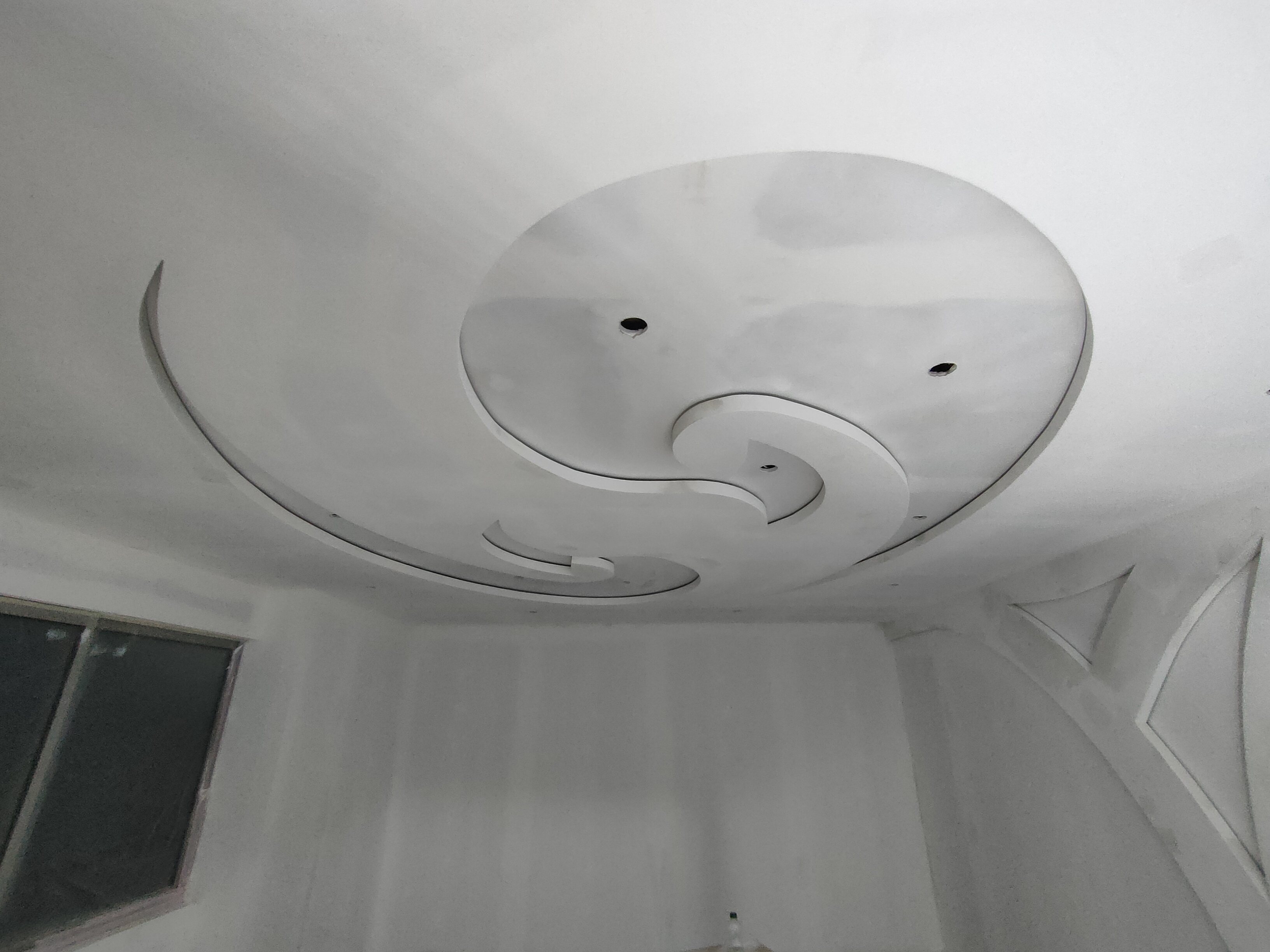 Faux plafond avant — Attignat